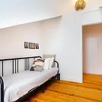 Whome Riverside View 2-bed For Remote Workers & Digital Nomads