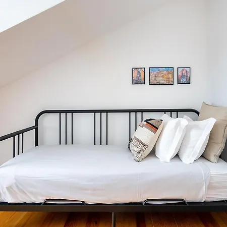 Apartment Whome Riverside View 2-bed For Remote Workers & Digital Nomads