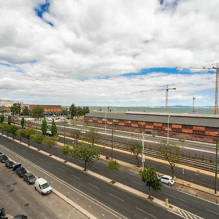 Whome Riverside View 2-bed For Remote Workers & Digital Nomads شقة Lisboa