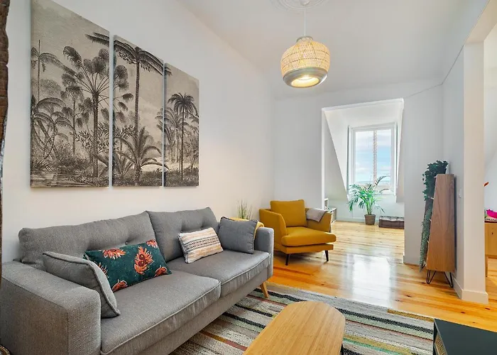 Whome Riverside View 2-bed For Remote Workers & Digital Nomads Лісабон